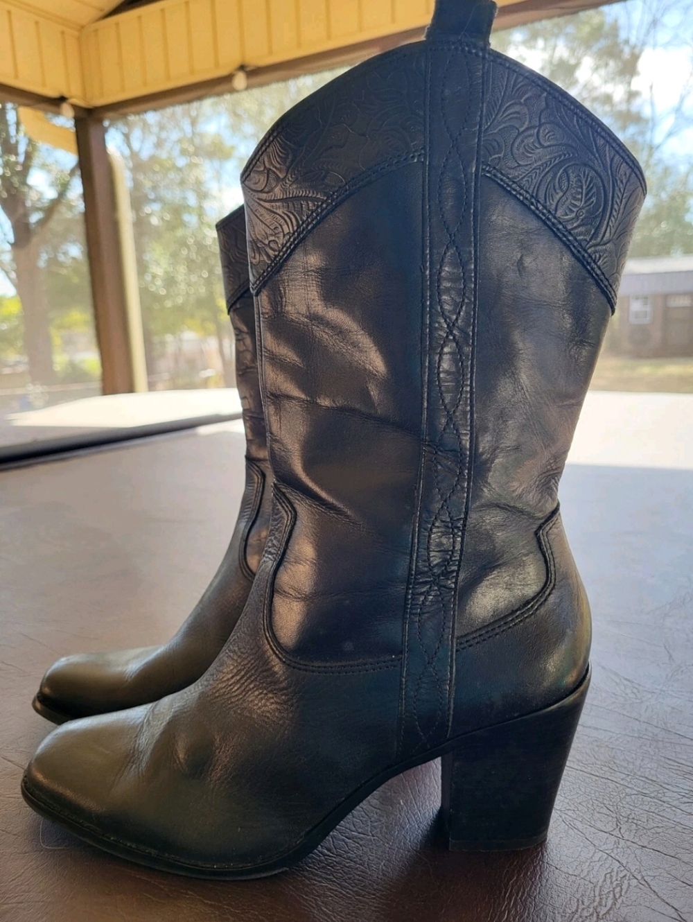 Antonio Melani Hoss Size 9M Women’s Black Leather High Heeled Western Boots
